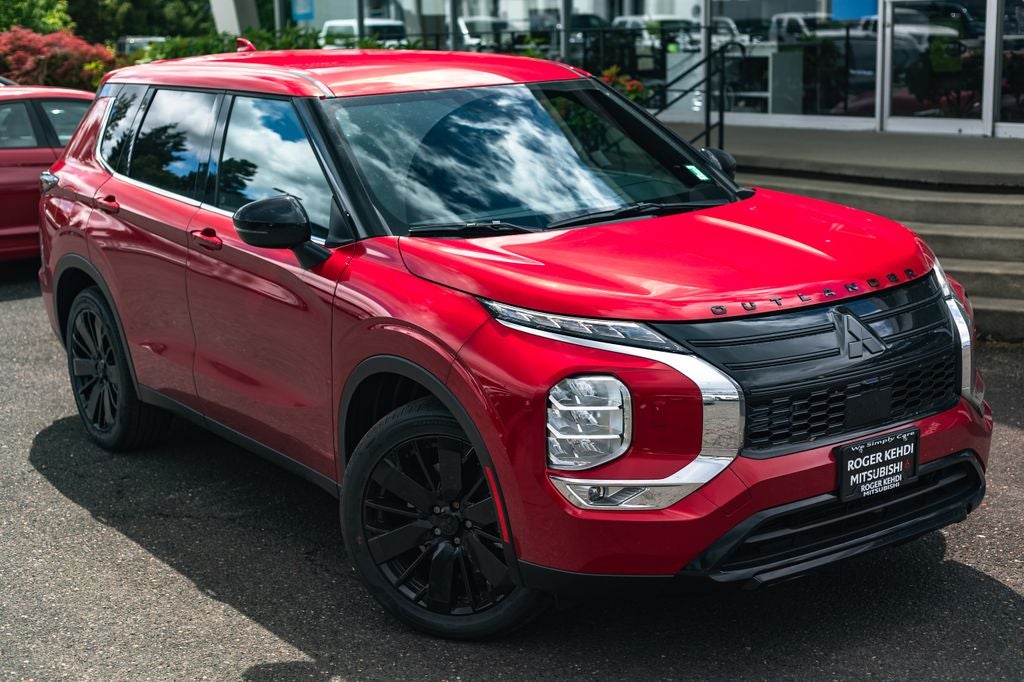 2026 Mitsubishi Outlander LE