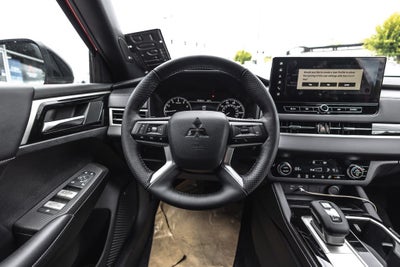 2026 Mitsubishi Outlander LE
