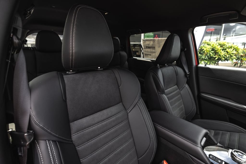 2026 Mitsubishi Outlander LE