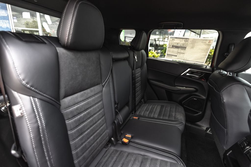 2026 Mitsubishi Outlander LE