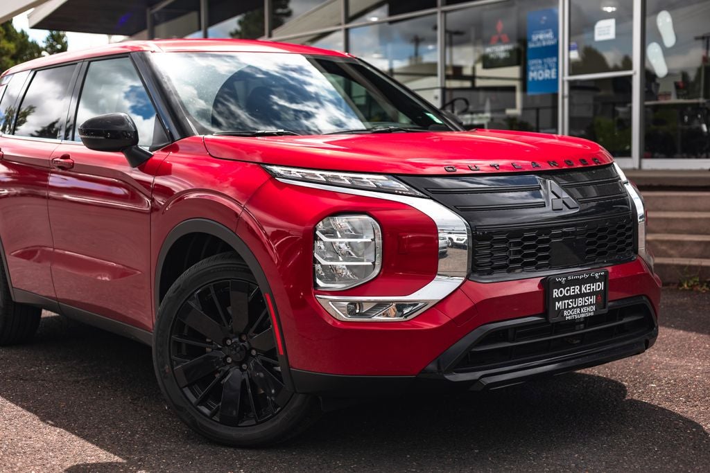 2026 Mitsubishi Outlander LE