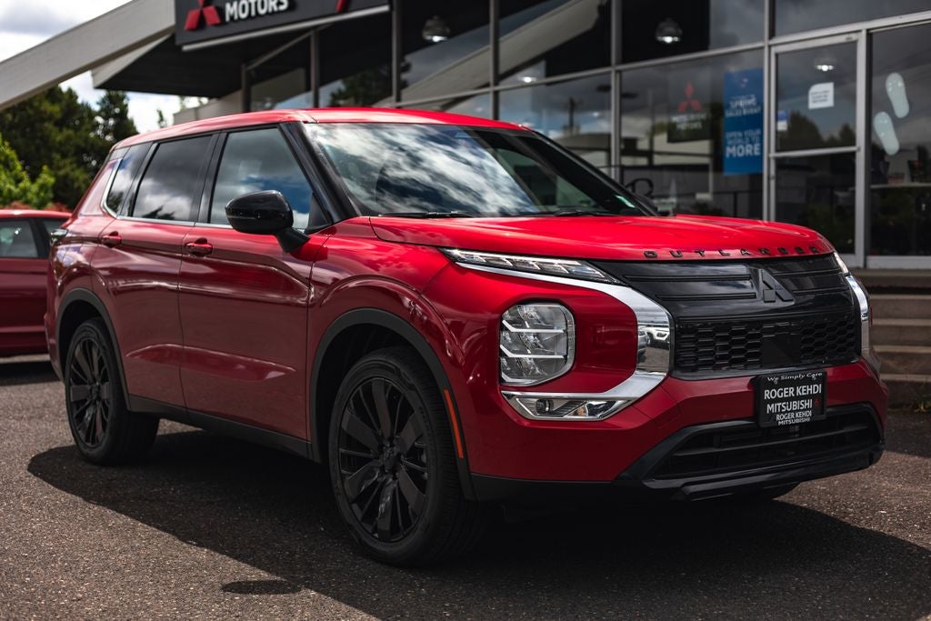 2026 Mitsubishi Outlander LE