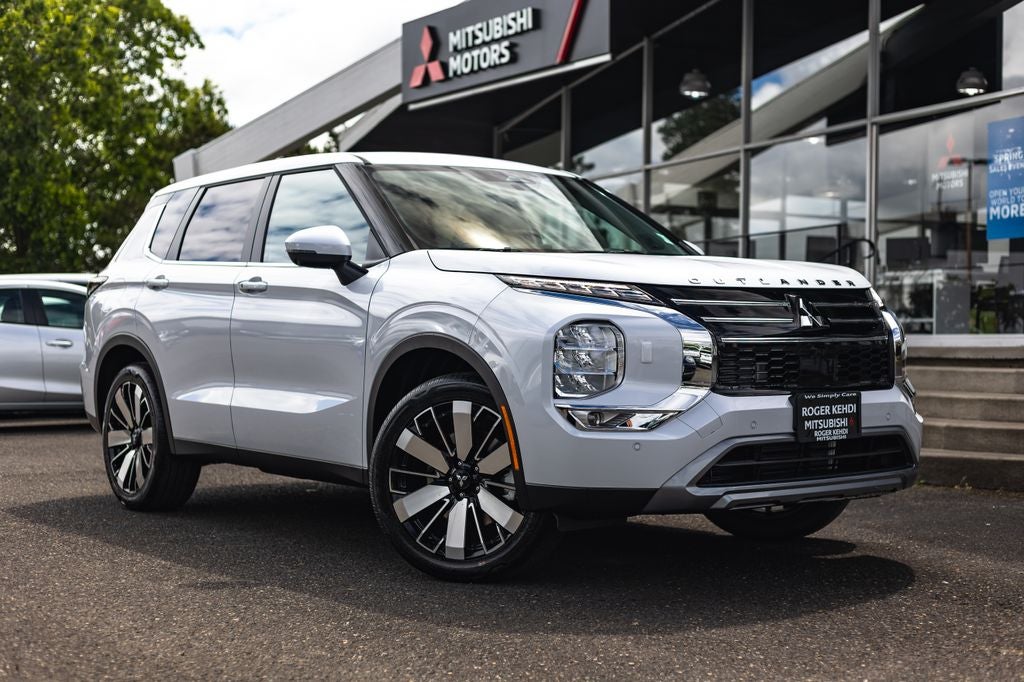 2026 Mitsubishi Outlander SE S-AWC's photo