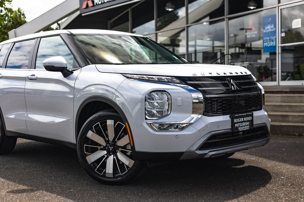 2026 Mitsubishi Outlander SE