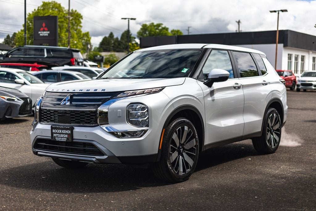 2026 Mitsubishi Outlander SE