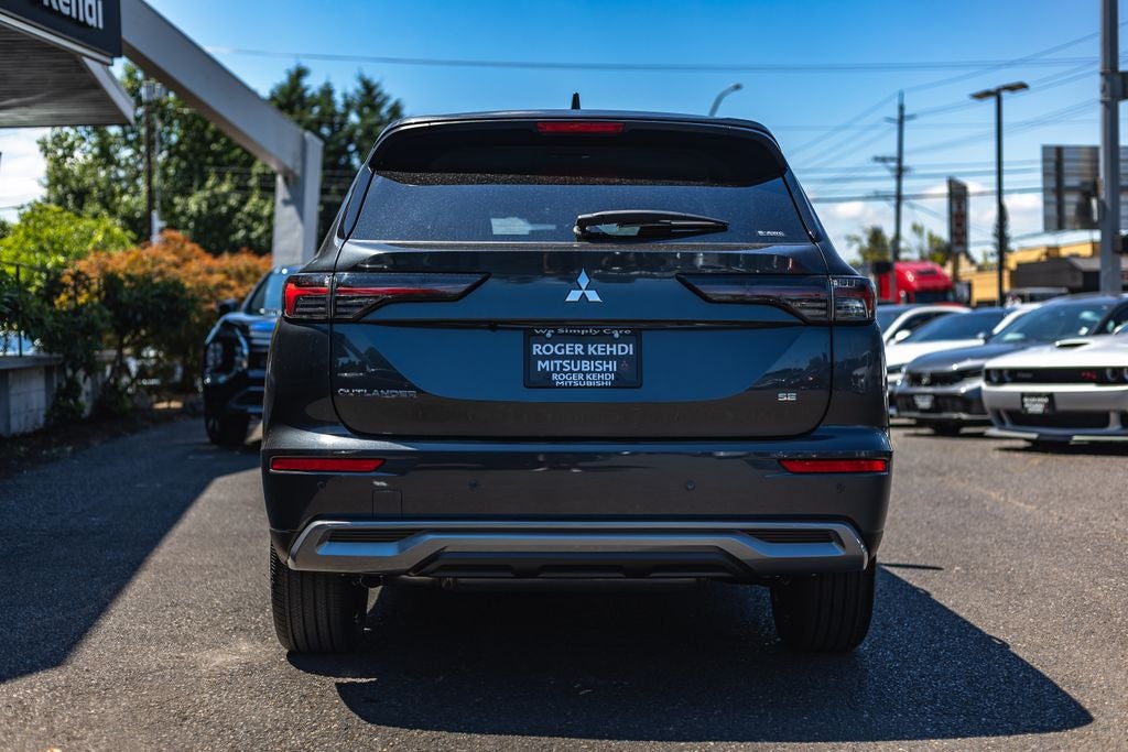 2026 Mitsubishi Outlander SE