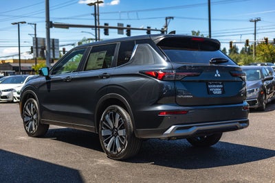 2026 Mitsubishi Outlander SE