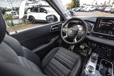 2026 Mitsubishi Outlander Trail Edition