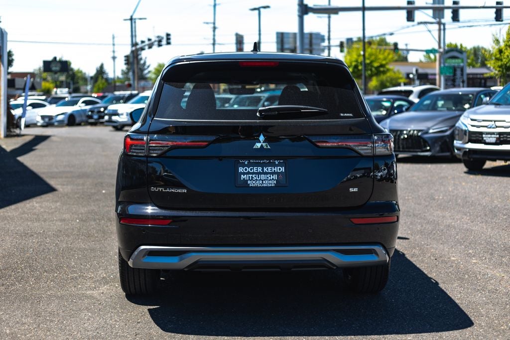 2026 Mitsubishi Outlander SE