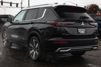2025 Mitsubishi Outlander Platinum Edition
