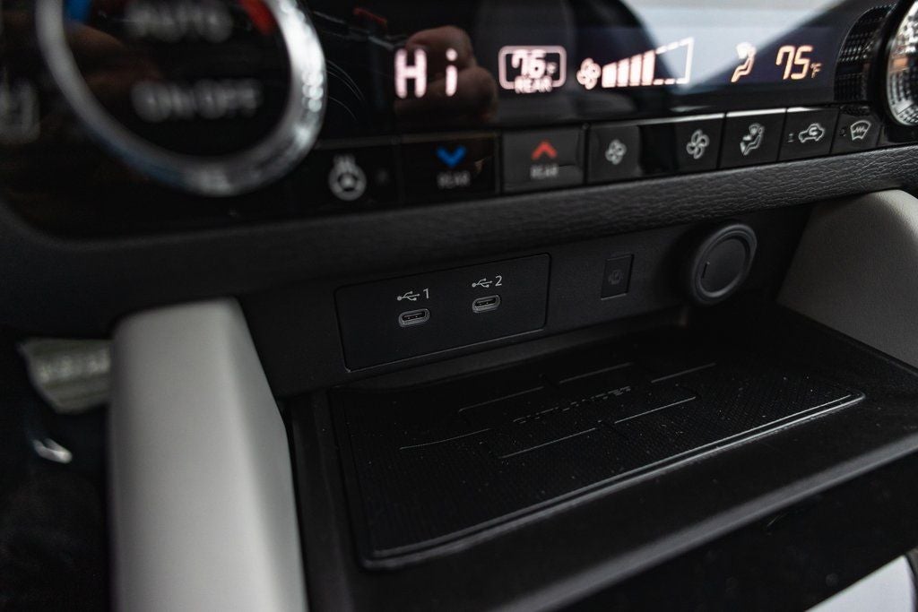 2025 Mitsubishi Outlander Platinum Edition