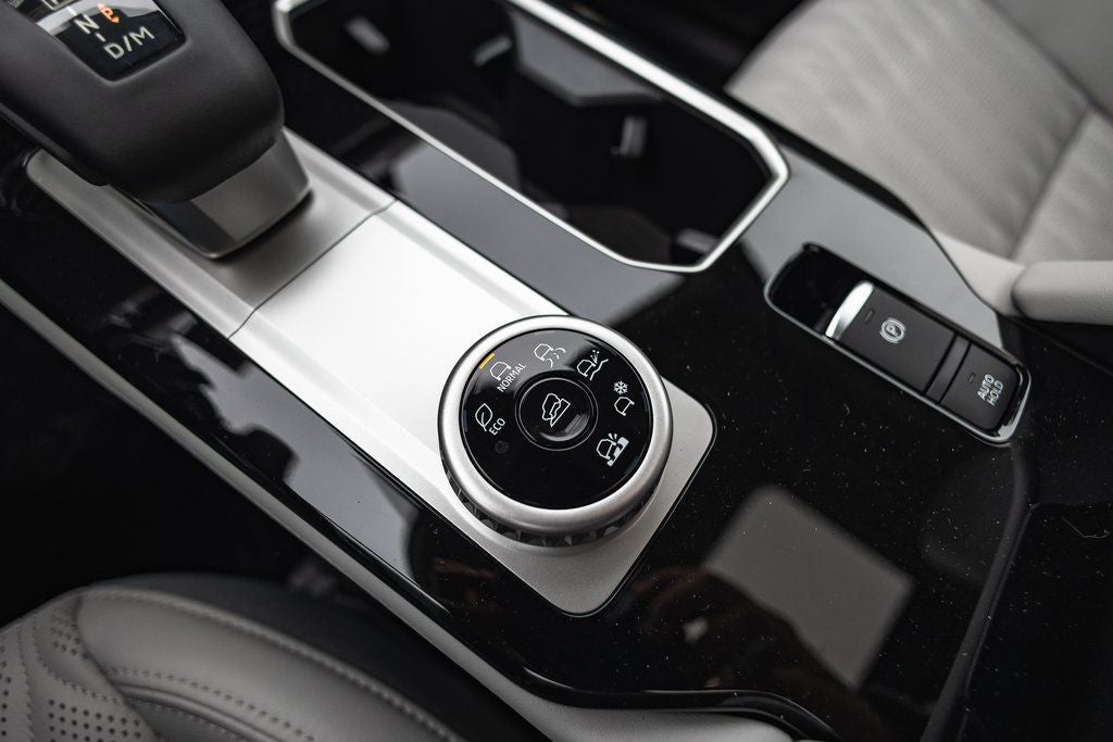 2025 Mitsubishi Outlander Platinum Edition