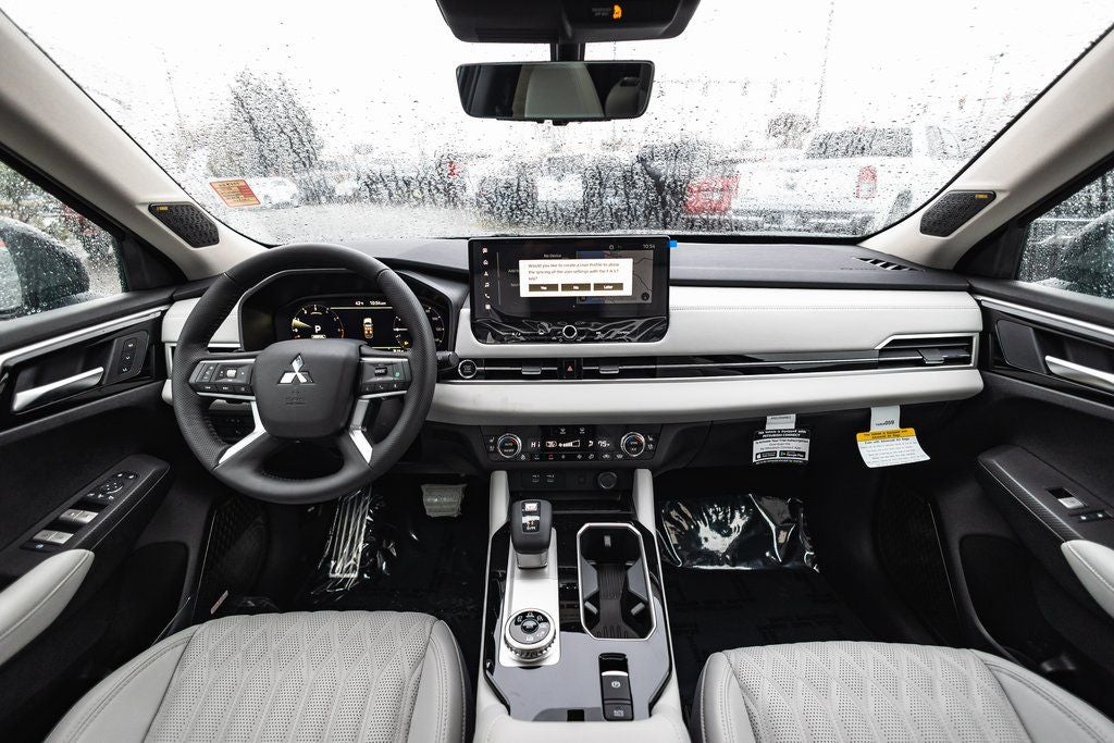 2025 Mitsubishi Outlander Platinum Edition