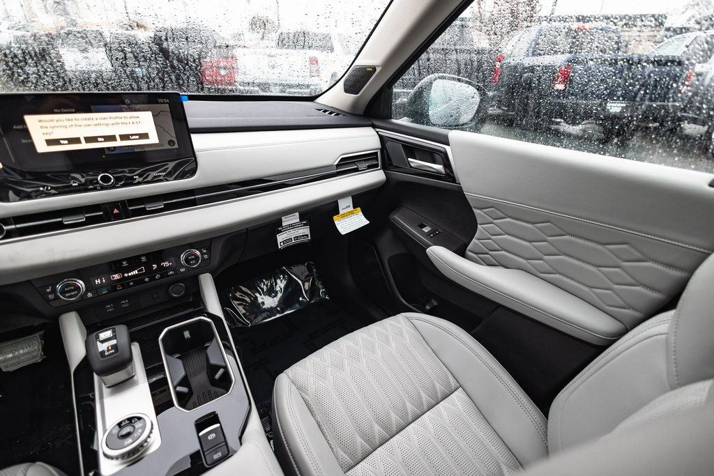 2025 Mitsubishi Outlander Platinum Edition