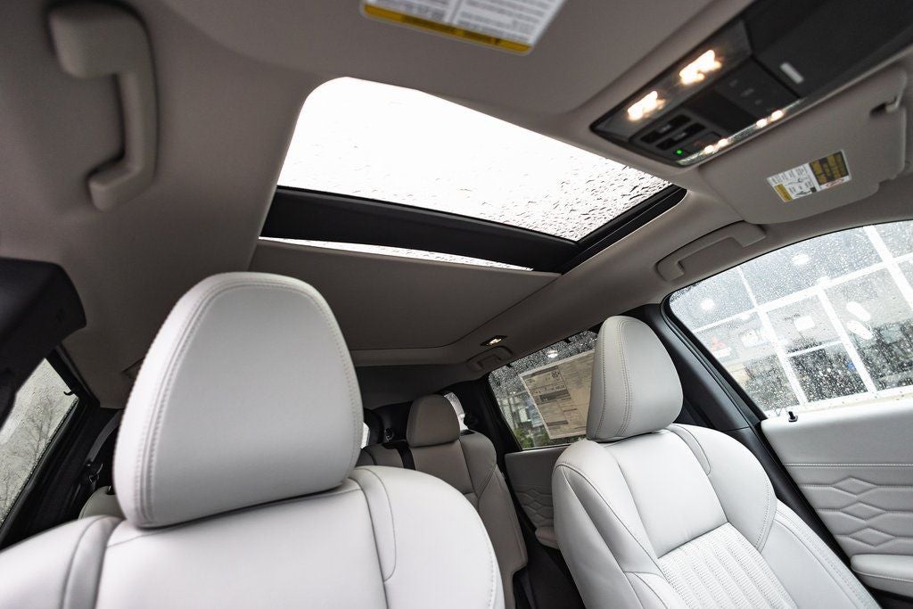 2025 Mitsubishi Outlander Platinum Edition