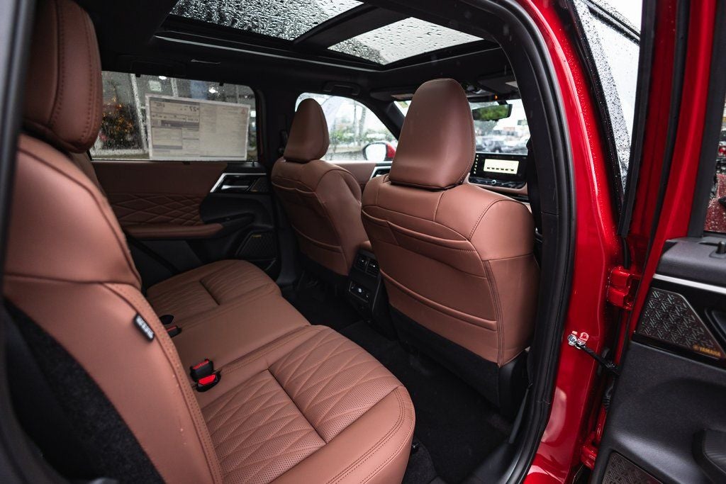 2026 Mitsubishi Outlander SEL