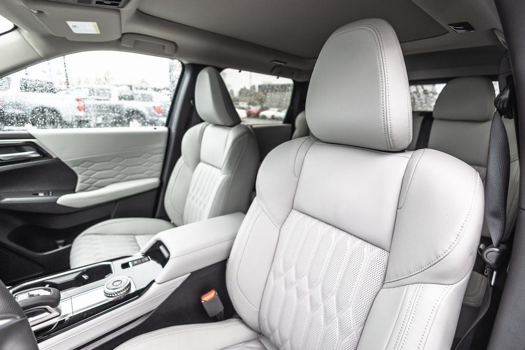 2026 Mitsubishi Outlander SEL