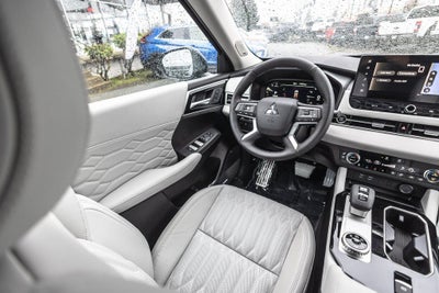 2026 Mitsubishi Outlander SEL