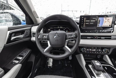 2026 Mitsubishi Outlander SEL