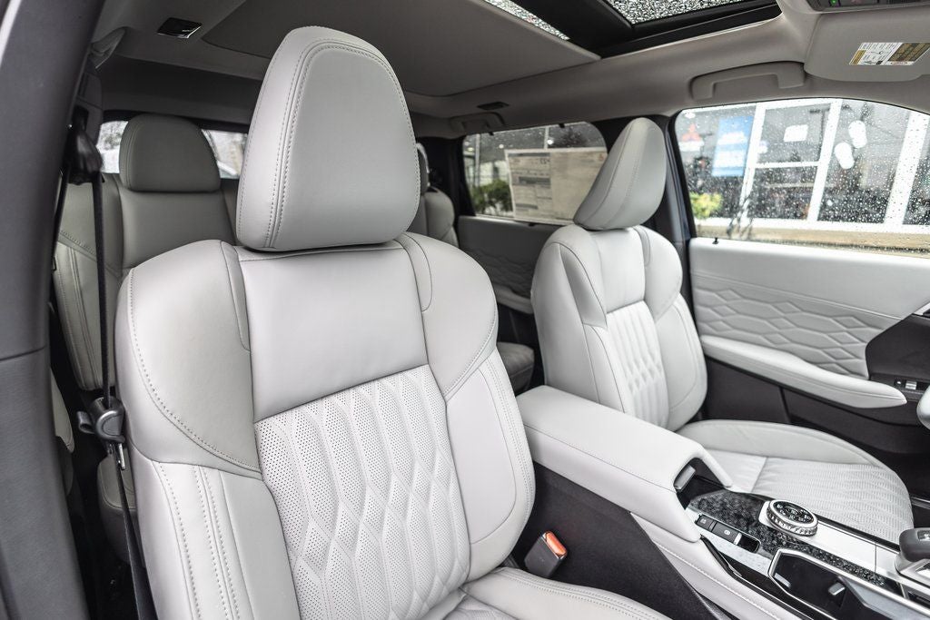 2026 Mitsubishi Outlander SEL