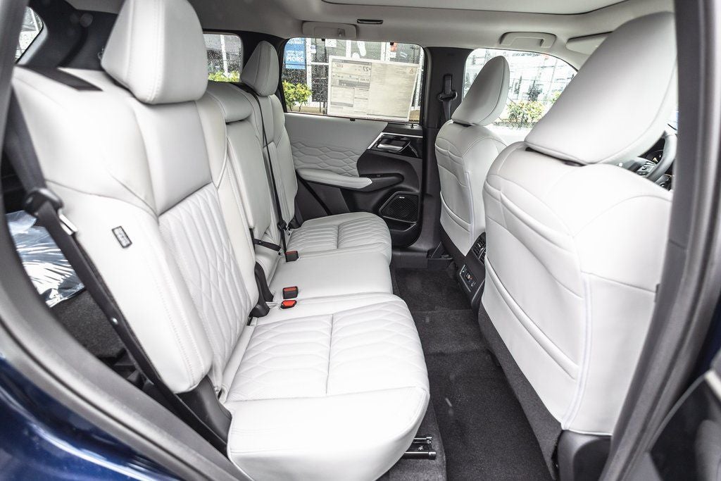 2026 Mitsubishi Outlander SEL