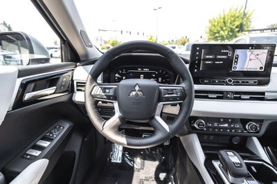 2026 Mitsubishi Outlander SEL