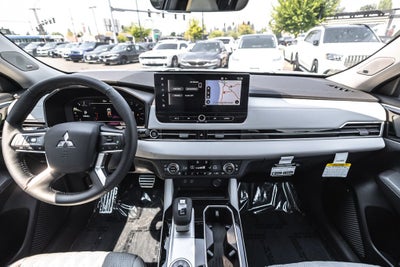 2026 Mitsubishi Outlander SEL
