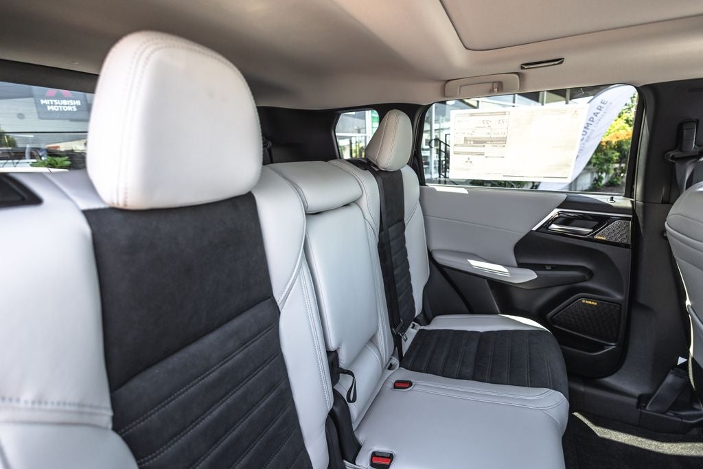 2026 Mitsubishi Outlander PHEV SE