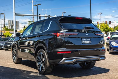 2026 Mitsubishi Outlander PHEV SE