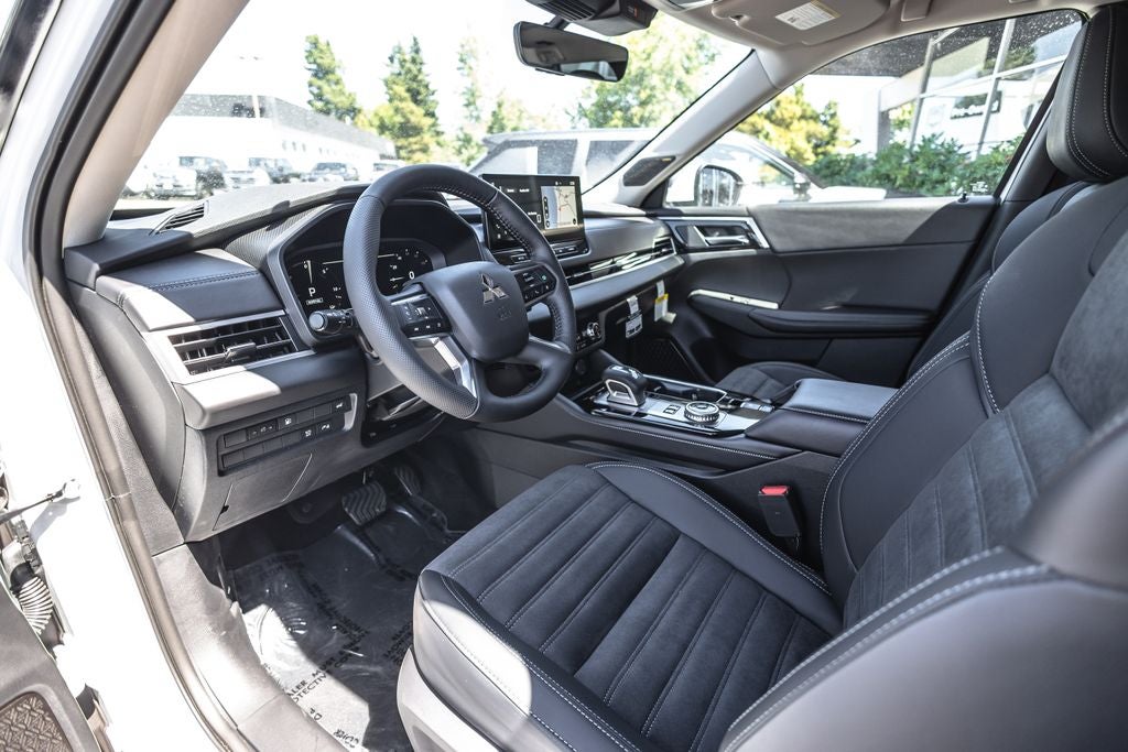 2026 Mitsubishi Outlander PHEV SE