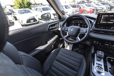 2026 Mitsubishi Outlander PHEV SE