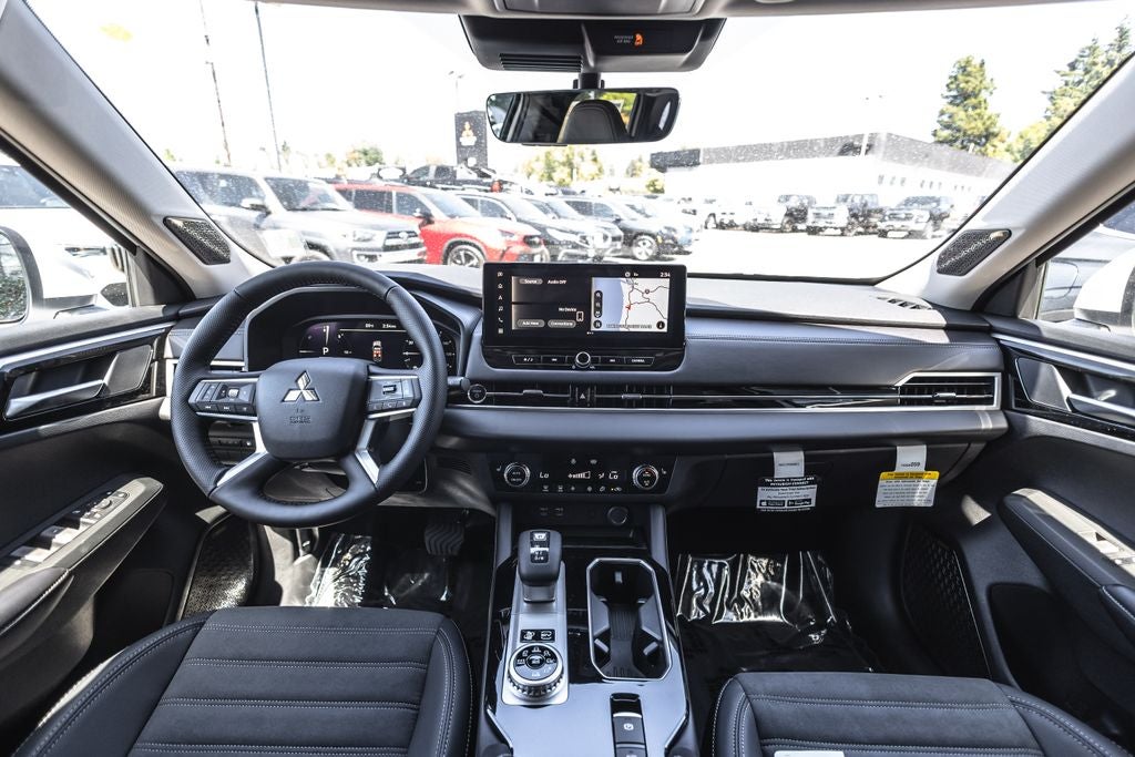 2026 Mitsubishi Outlander PHEV SE