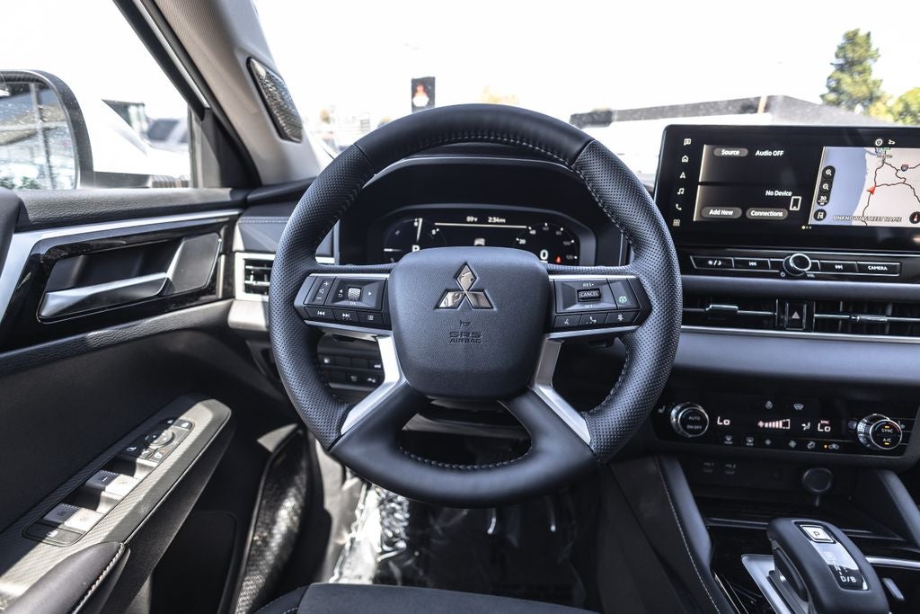 2026 Mitsubishi Outlander PHEV SE