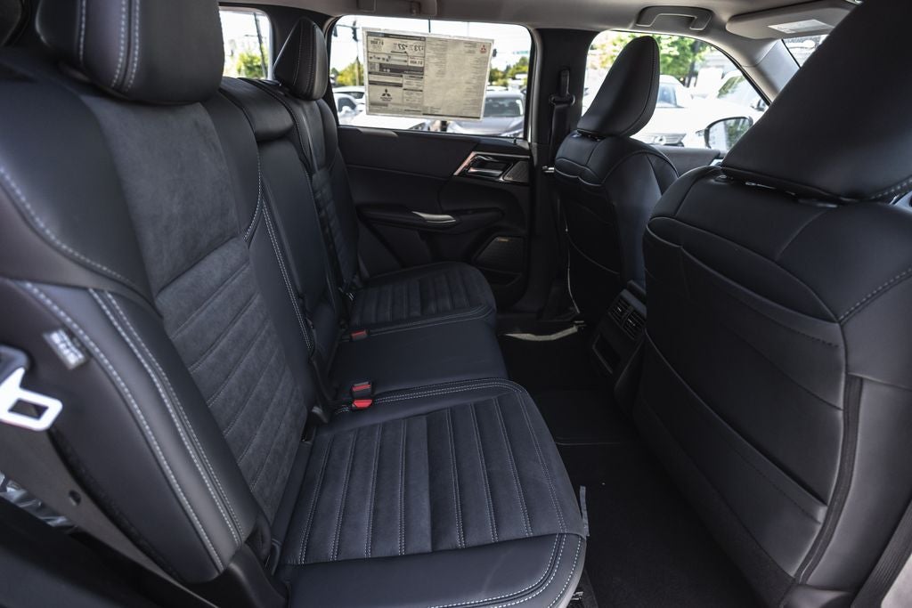 2026 Mitsubishi Outlander PHEV SE