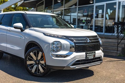 2026 Mitsubishi Outlander PHEV SE