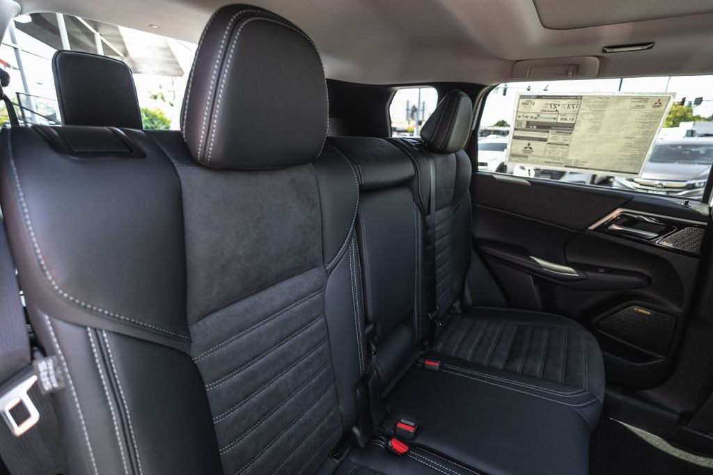 2026 Mitsubishi Outlander PHEV SE