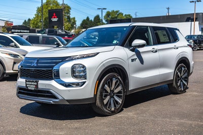 2026 Mitsubishi Outlander PHEV SE