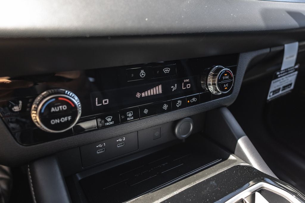 2026 Mitsubishi Outlander PHEV SE
