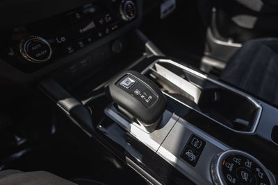 2026 Mitsubishi Outlander PHEV SE