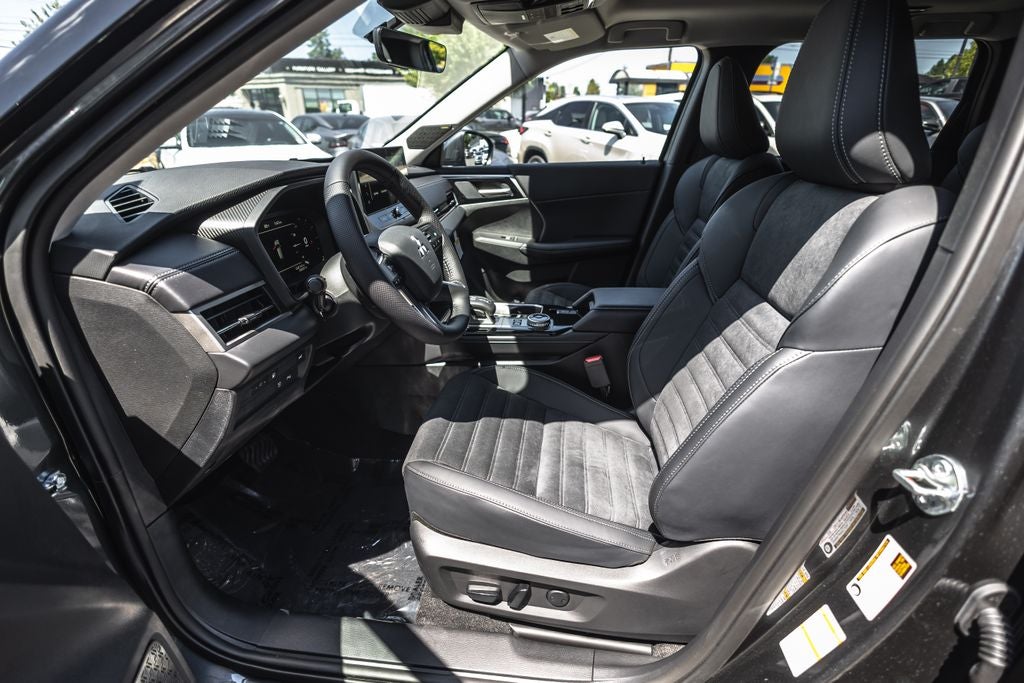 2026 Mitsubishi Outlander PHEV SE