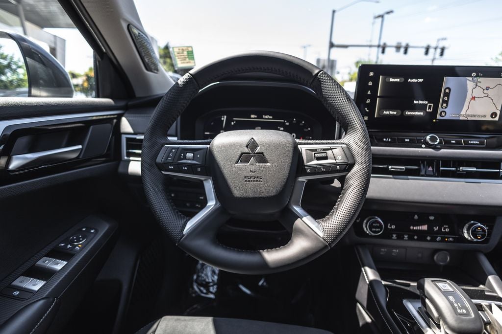 2026 Mitsubishi Outlander PHEV SE