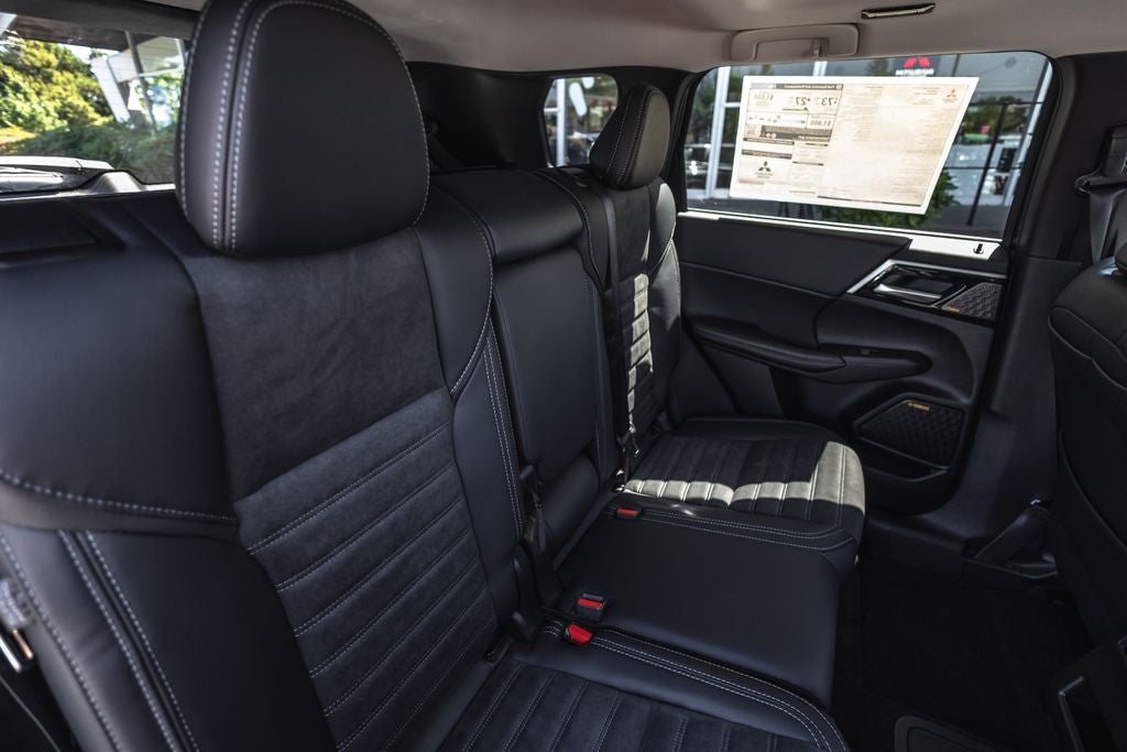 2026 Mitsubishi Outlander PHEV SE