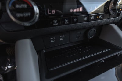 2026 Mitsubishi Outlander PHEV SE