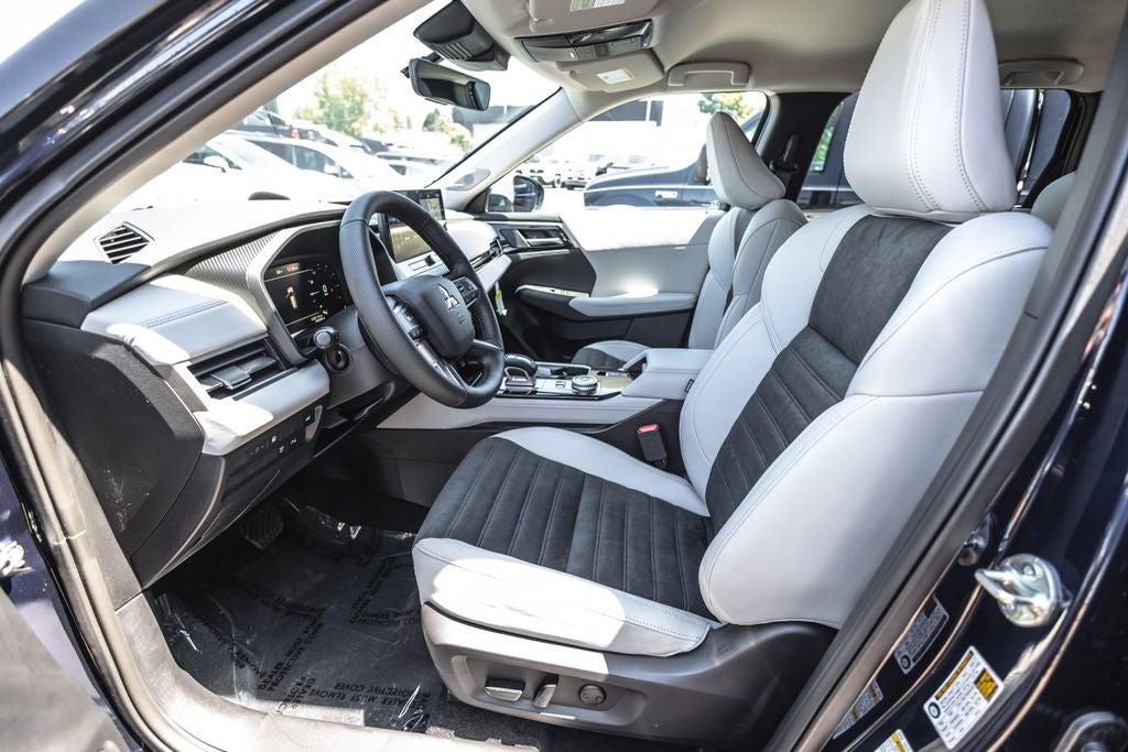 2026 Mitsubishi Outlander PHEV SE