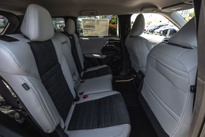 2026 Mitsubishi Outlander PHEV SE
