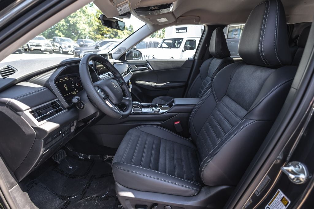 2026 Mitsubishi Outlander PHEV SE