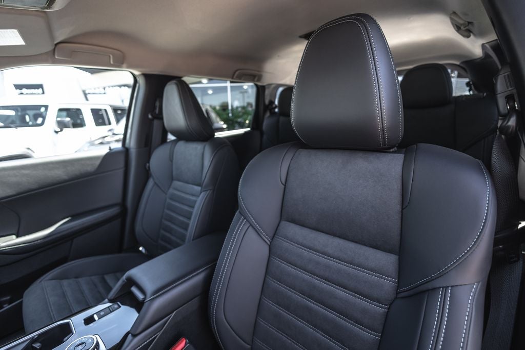 2026 Mitsubishi Outlander PHEV SE