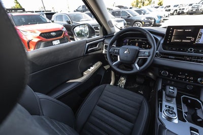 2026 Mitsubishi Outlander PHEV SE