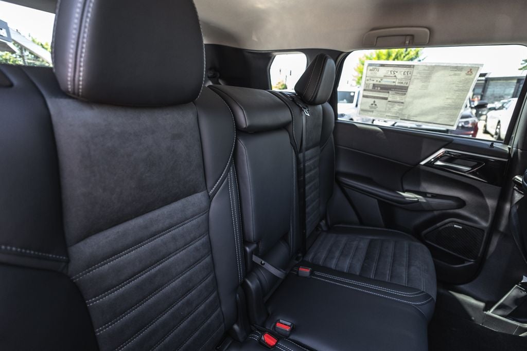 2026 Mitsubishi Outlander PHEV SE