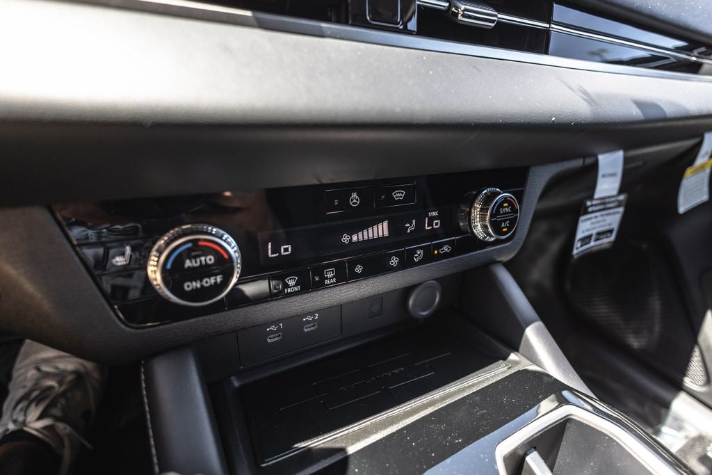 2026 Mitsubishi Outlander PHEV SE